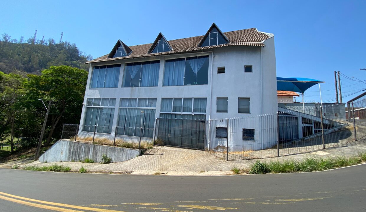 WhatsApp Image 2025-10-20 at 16.09.40 (2)