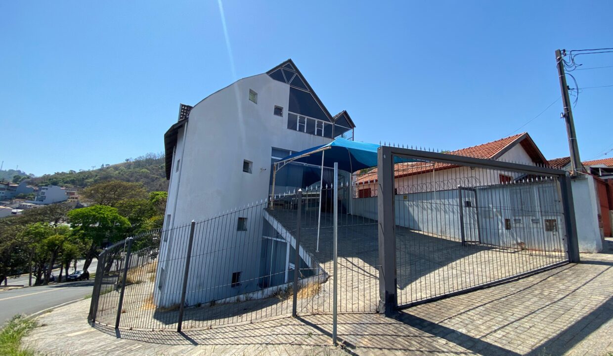 WhatsApp Image 2025-10-20 at 16.09.40 (5)